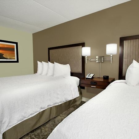 Hampton Inn & Suites By Hilton - Роквилл-Сентр Экстерьер фото