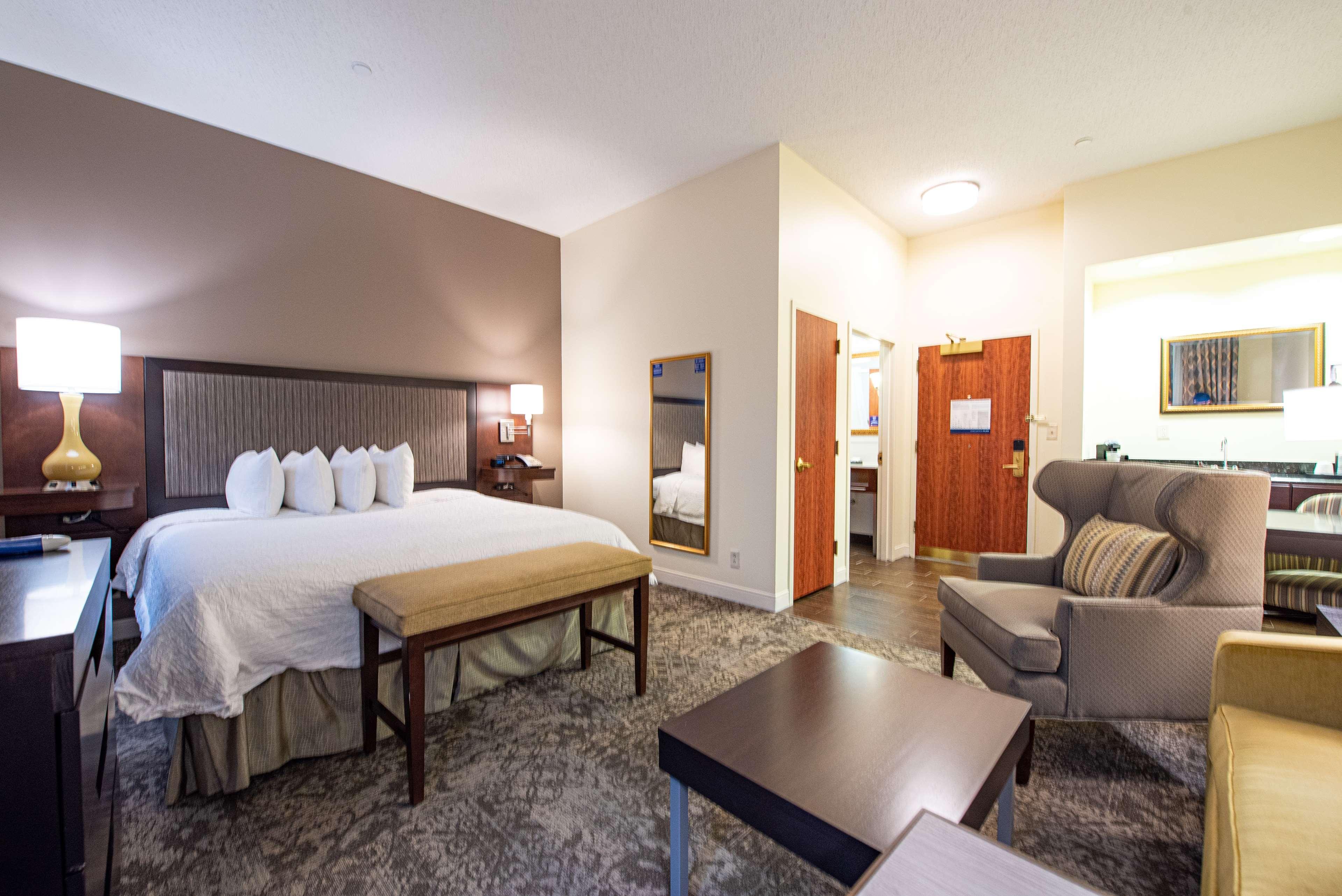 Hampton Inn & Suites By Hilton - Роквилл-Сентр Экстерьер фото