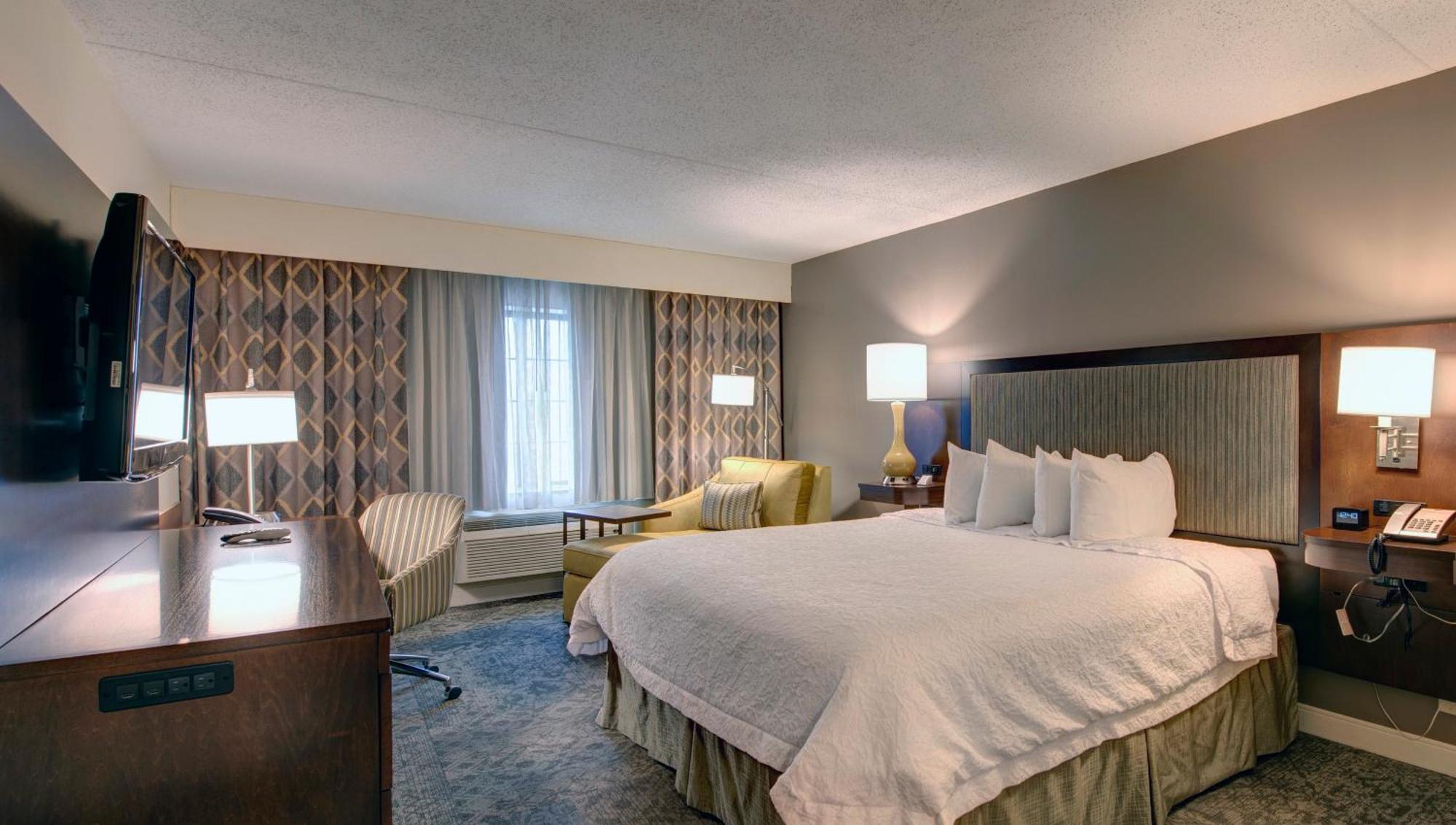 Hampton Inn & Suites By Hilton - Роквилл-Сентр Экстерьер фото
