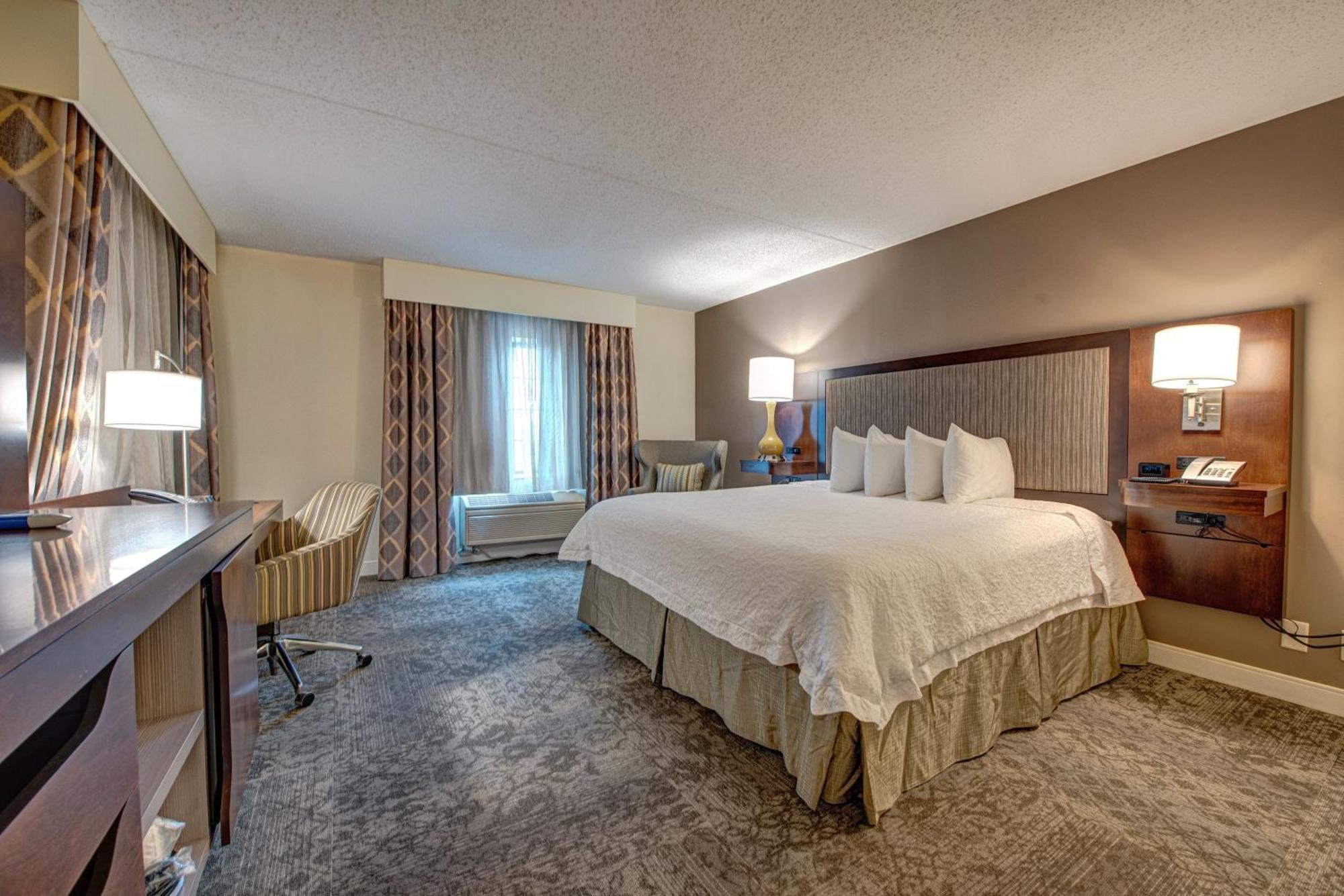 Hampton Inn & Suites By Hilton - Роквилл-Сентр Экстерьер фото