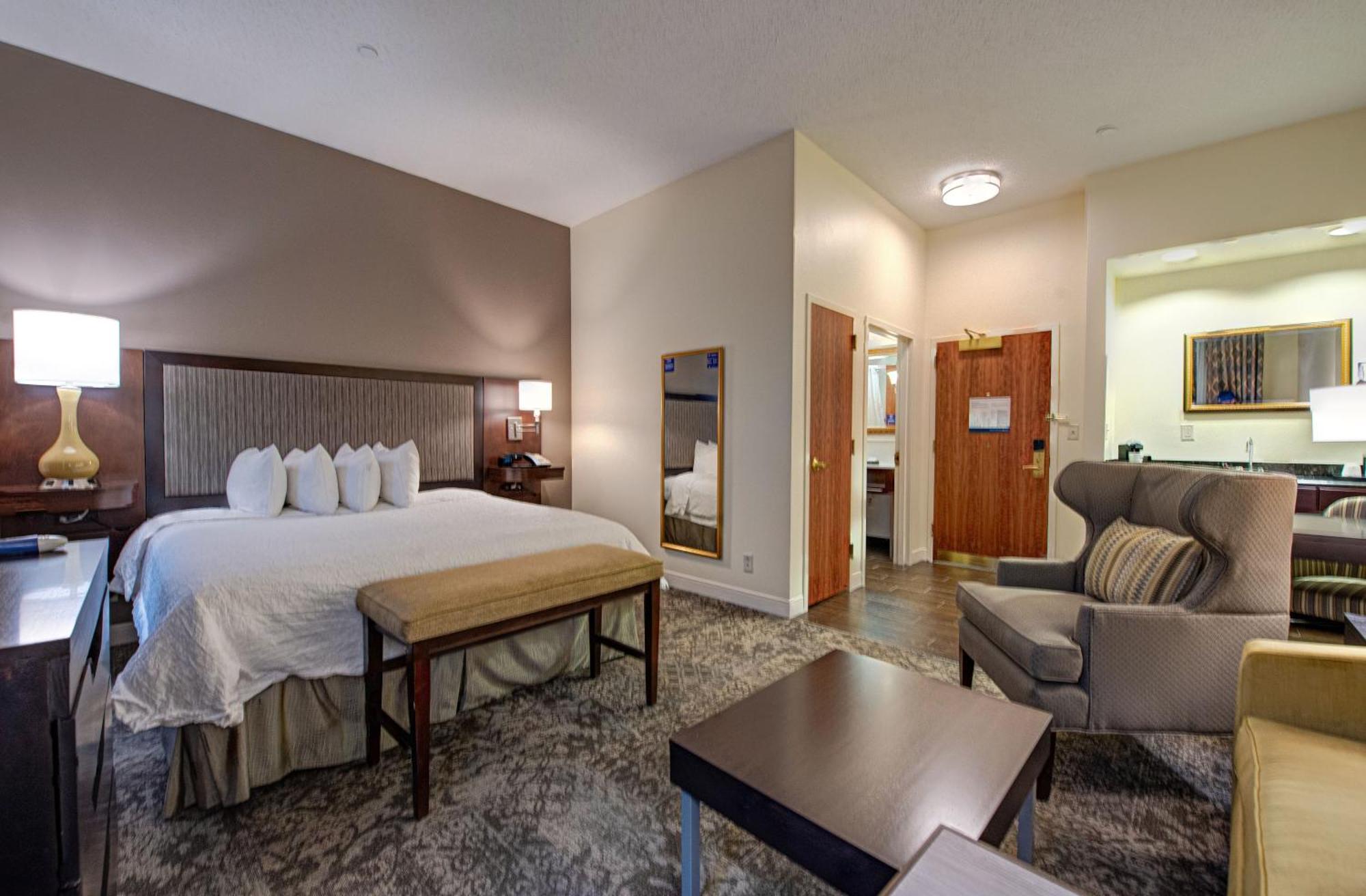 Hampton Inn & Suites By Hilton - Роквилл-Сентр Экстерьер фото